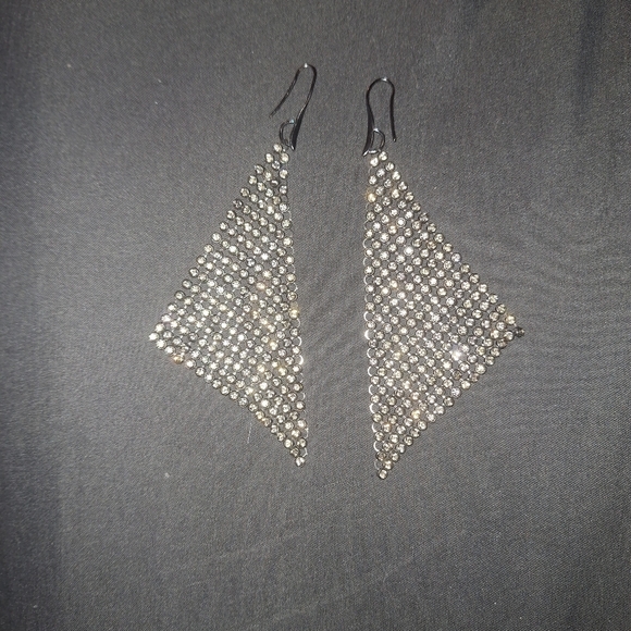 Elegant Silver Tone Dangle Earrings Triangle Rhinestone Bling - Picture 4 of 4
